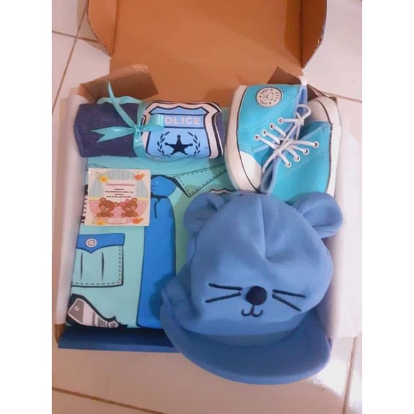 Hampers baby cwo set topi /Hadiah bayi/setelan sni bayi laki laki