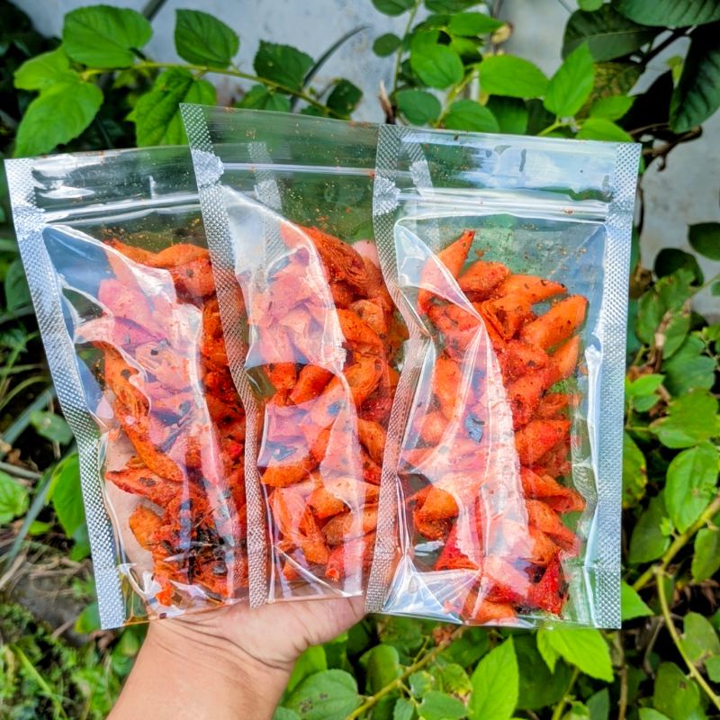 

LUMRING (LUMPIA KERING) BALADO PEDAS DAUN JERUK (GRATIS ONGKIR)