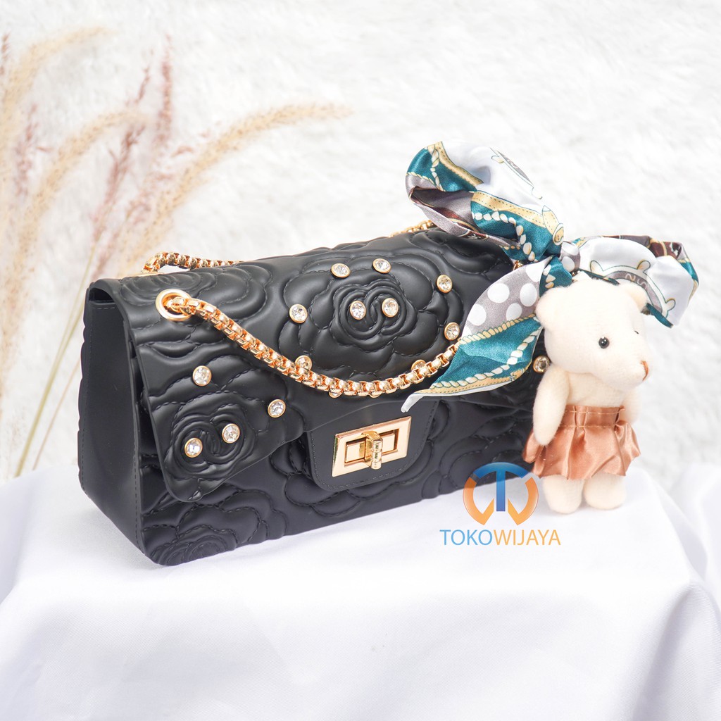 Tas Jelly Matte Maxi Bunga Diamond 22 Cm (Gratis Boneka &amp; Syal)