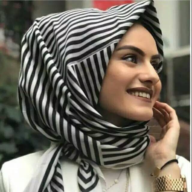 Promo voal kerudung segi empat ala merk terkenal