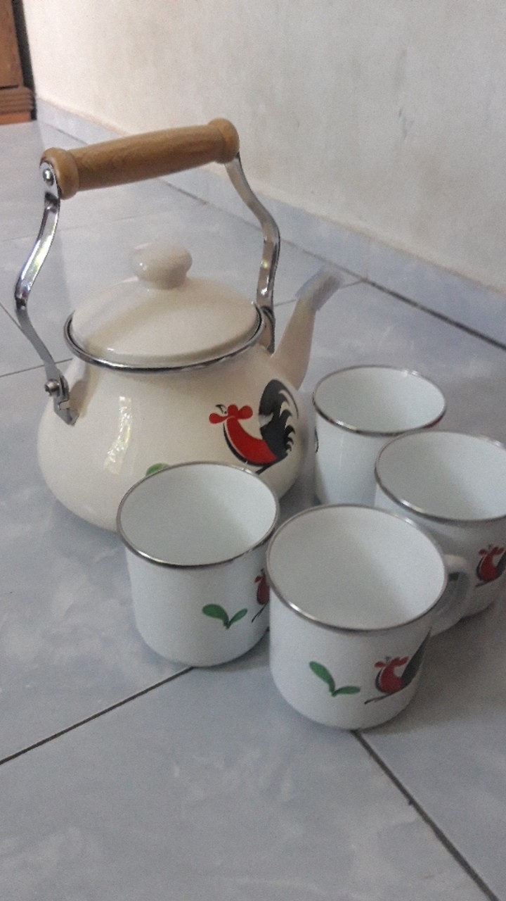 Teko Enamel 2,5f Ayam + 4 Mug