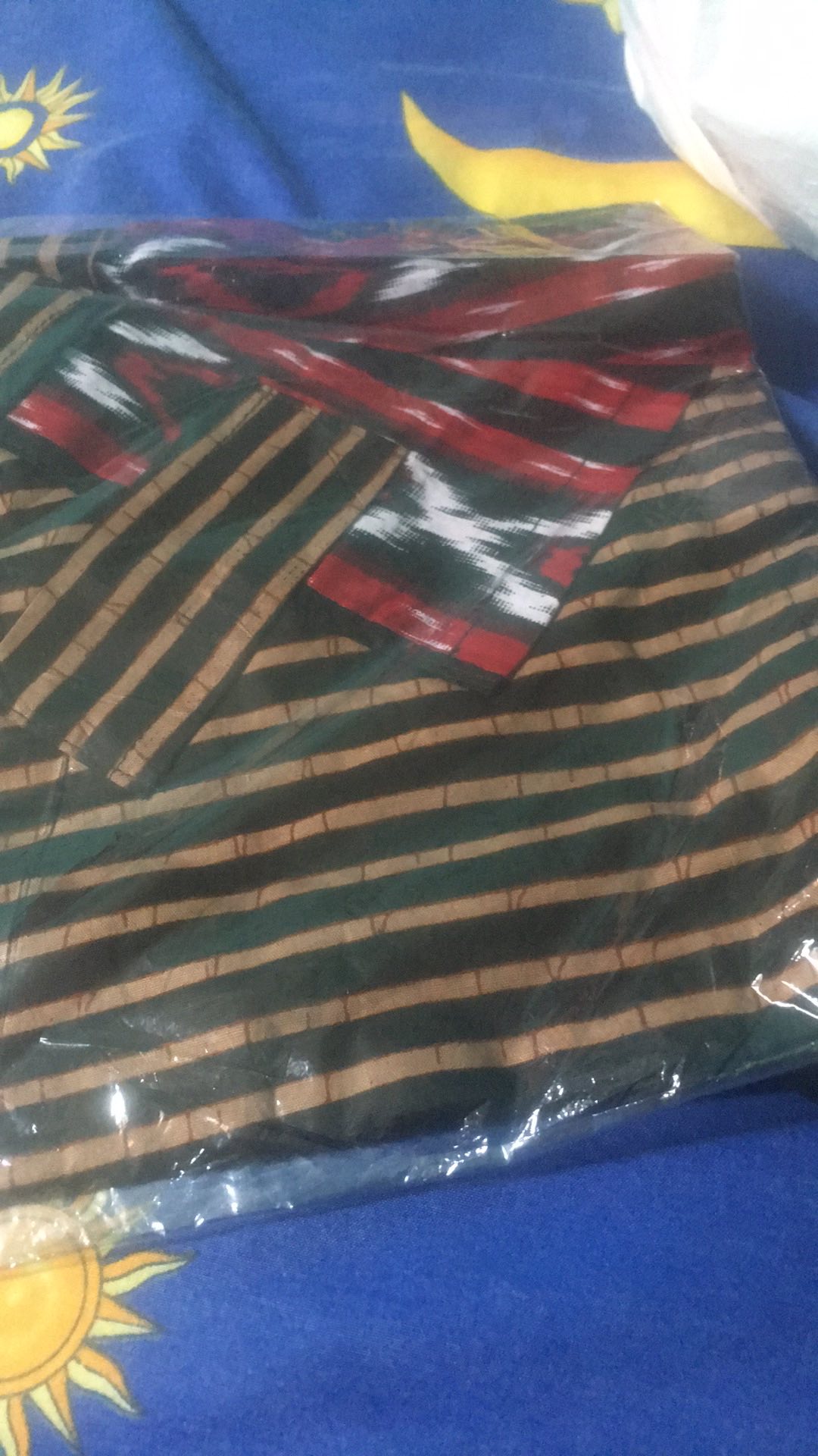 Crop Top Etnik Atasan Batik Wanita Modern