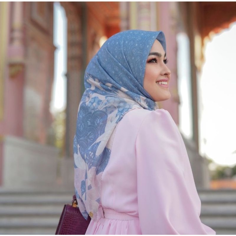 BUTTONSCARVES MAHARANI SERIES-BLUE