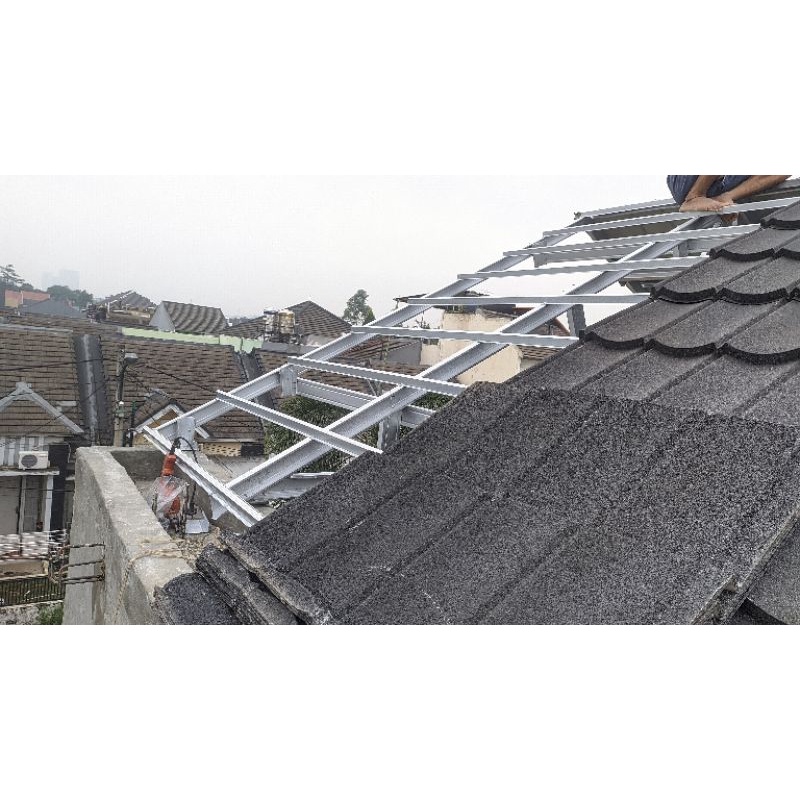 Baja Ringan - Pasang Rangka Baja Ringan Atap Genteng Metal Pasir