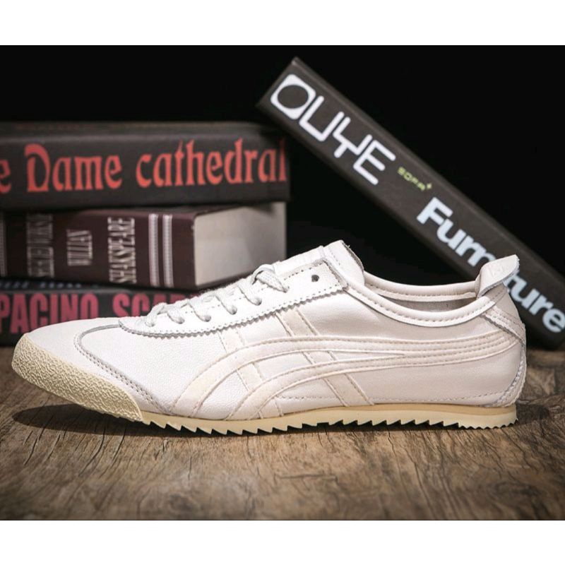 asics nimbus size 14