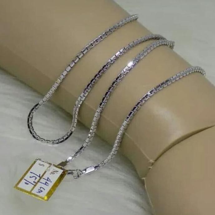 Kalung Emas Putih Italy Santa Perhiasan Mas 750 Shopee Indonesia 