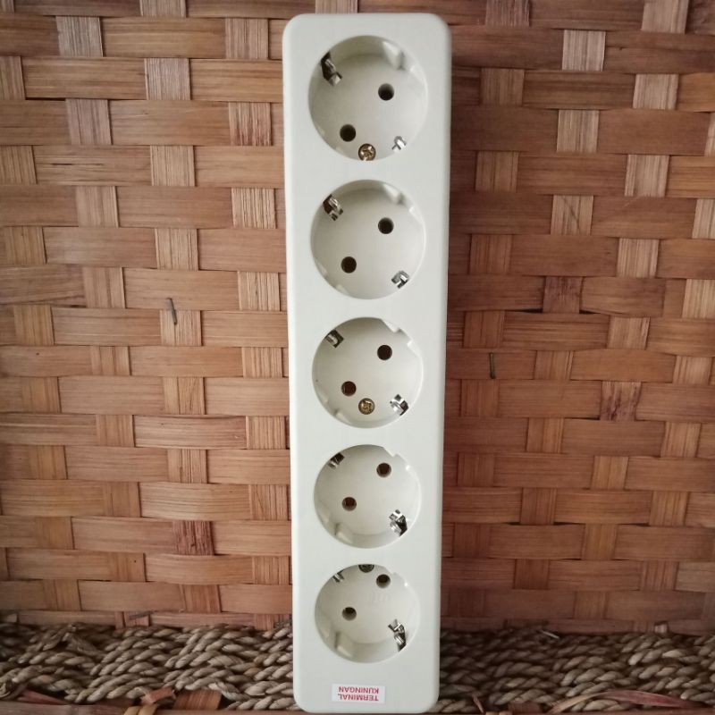 Stop Kontak Lubang 5 Uticon