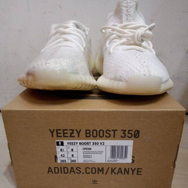 white yeezy boosts