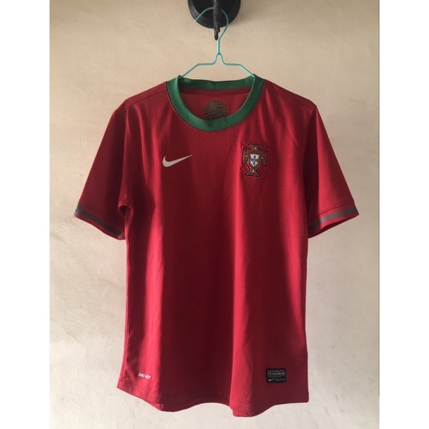Jersey Timnas Portugal (2012)