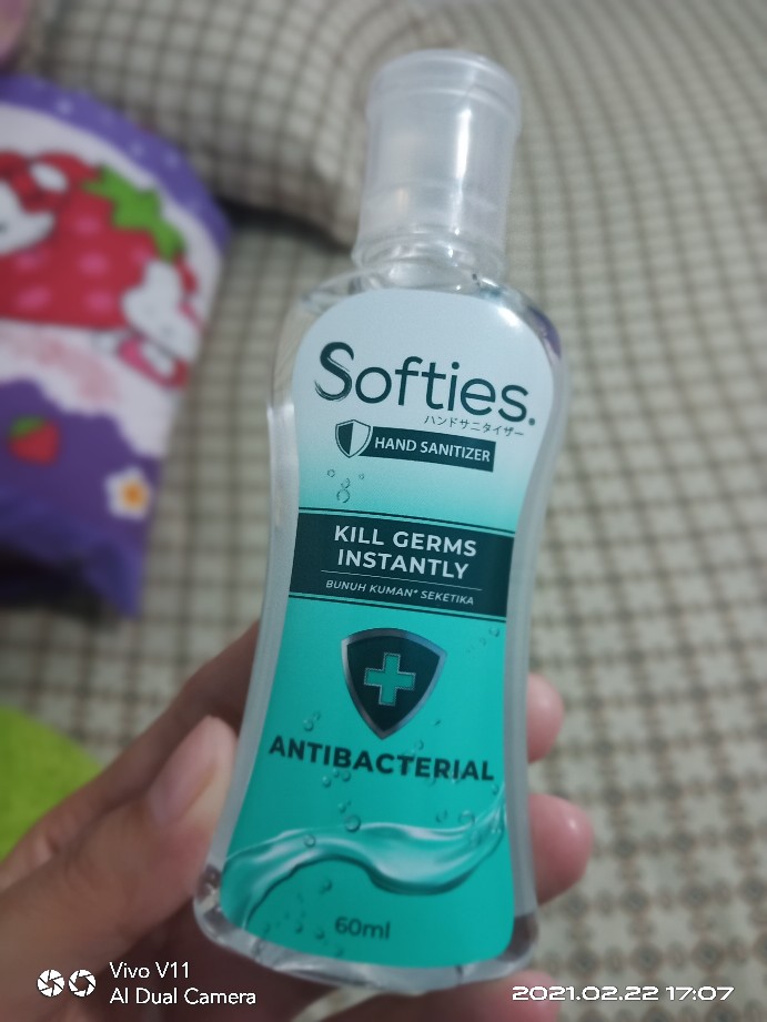 Rapika 3 In1 Pelembut Pakaian 400ml Wangi Refill (no.202)