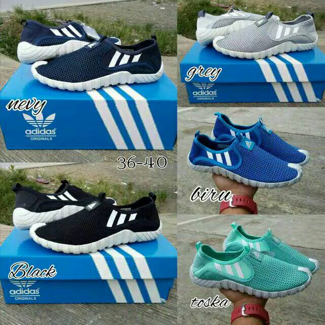 Sepatu slipon adidas wanita