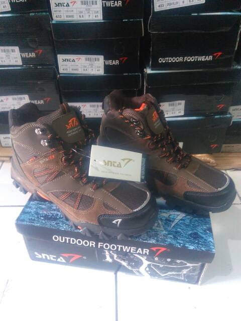 Sepatu Outdoor, Sepatu gunung, Sepatu tracking Snta 481 brown/orange