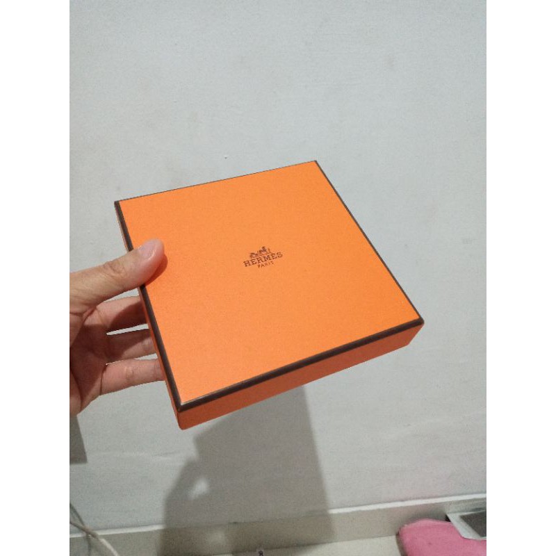 

box authentic buat aksesories