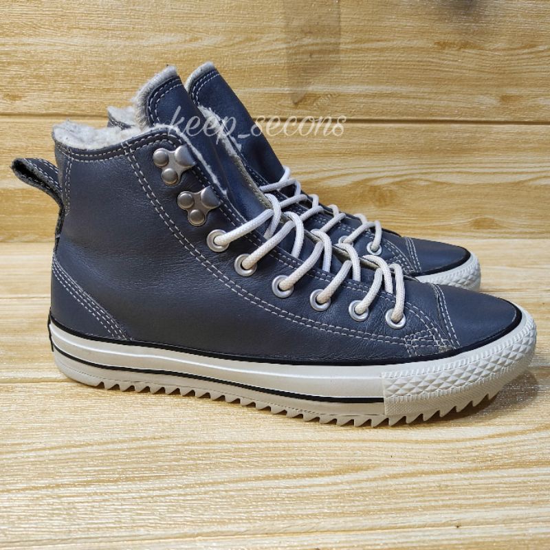 leather hike converse