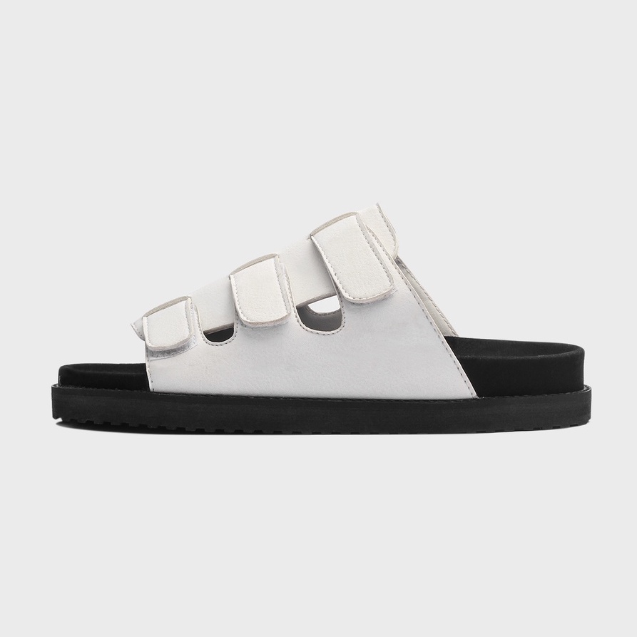 CHAMBER WHITE |ManNeedMe x GFLAMES| Sandal Jepit Pria Casual Sendal Slide ORIGINAL