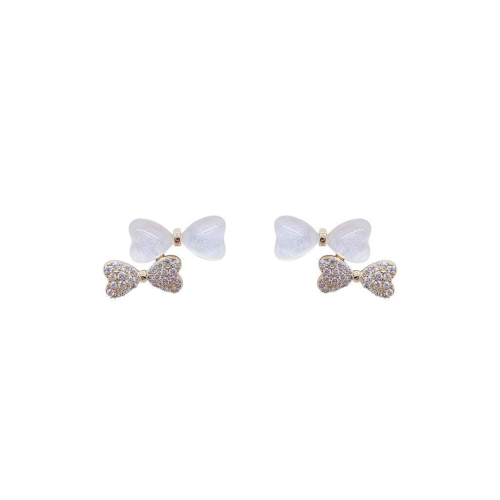 Anting Stud Bentuk Pita Geometris Aksen Kristal Kubik Zirkonia Warna Silver Gaya Korea Untuk Wanita