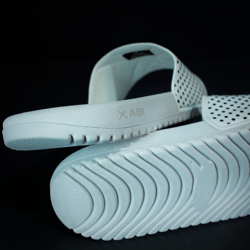 Sandal slip on/slide xabi pandawa - White  (100% original)