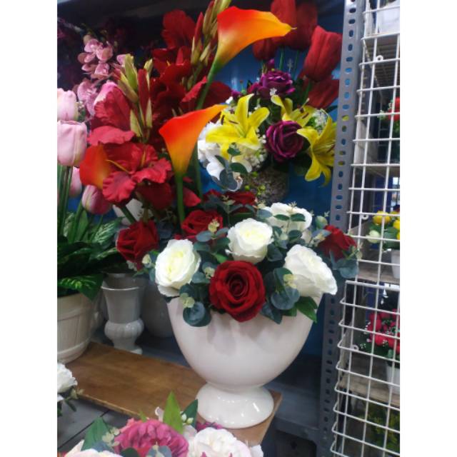 

DEKORASI Bunga Hias 500.000-1.500.000