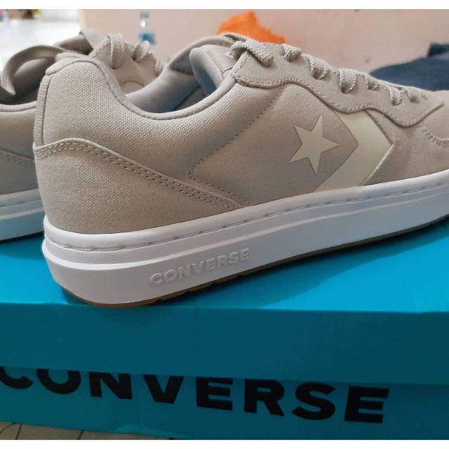 Converse rival ox