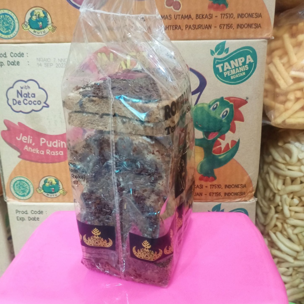 

Cemilan Kue Kering Roti Kering Lampung Rasa Coklat / Manis Original / Keju 250gr