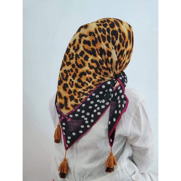 segi 4 motif plisket