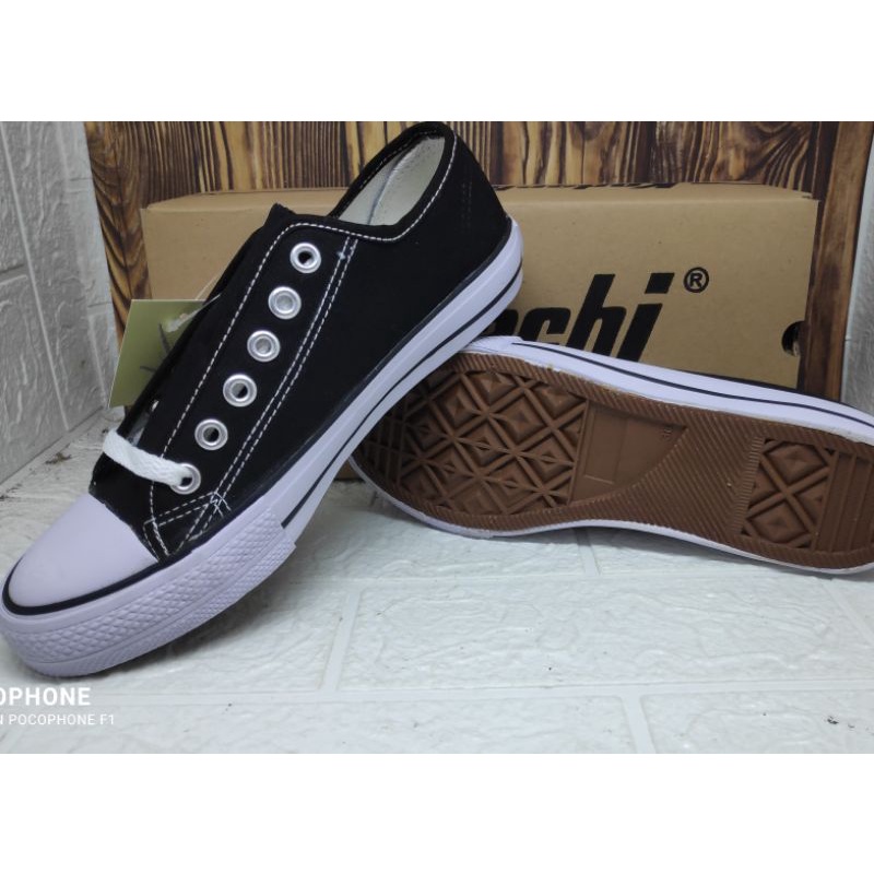 SEPATU SEKOLAH KODACHI 902 37-42 black white banderol 116900