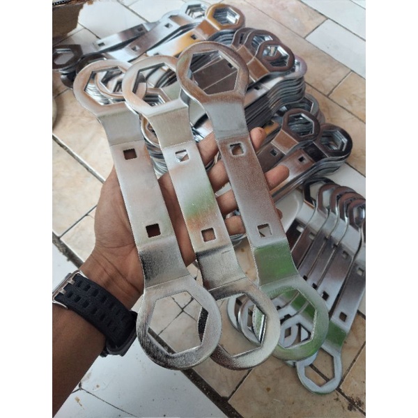 KUNCI MUR KOPLING CVT STEL KLEP MOTOR Satu SET 39x41MM DAN 17x24 MM