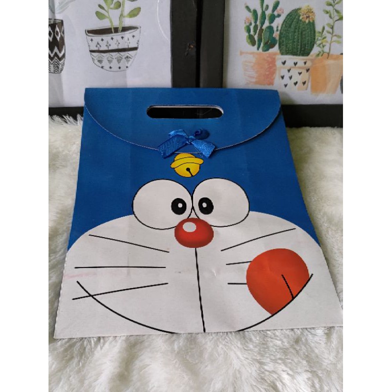 

Paper bag Doraemon