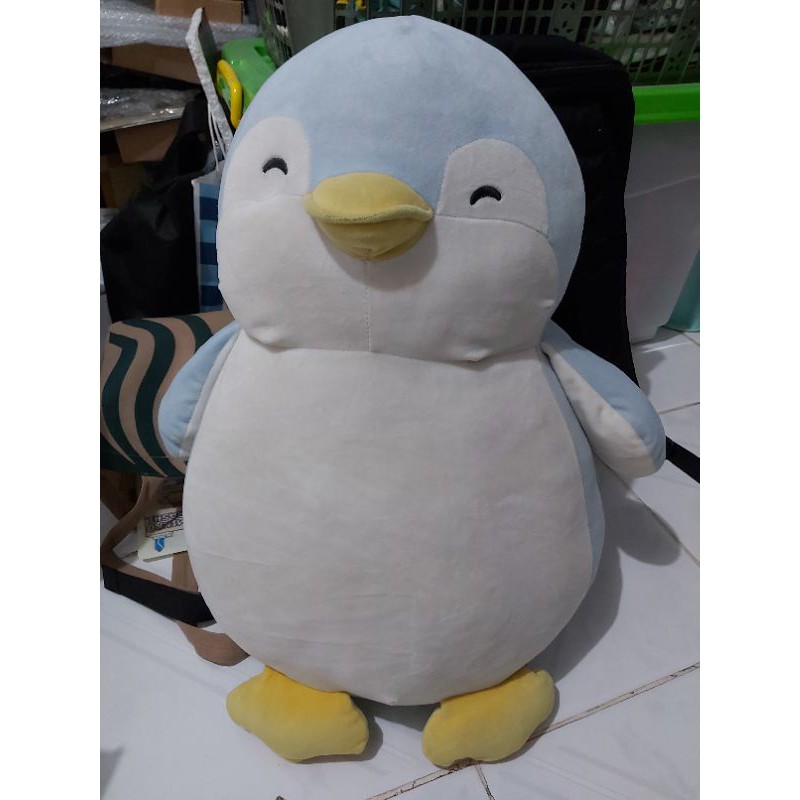 Boneka preloved miniso penguin doyoung warna biru ukuran besar plushie doll pinguin