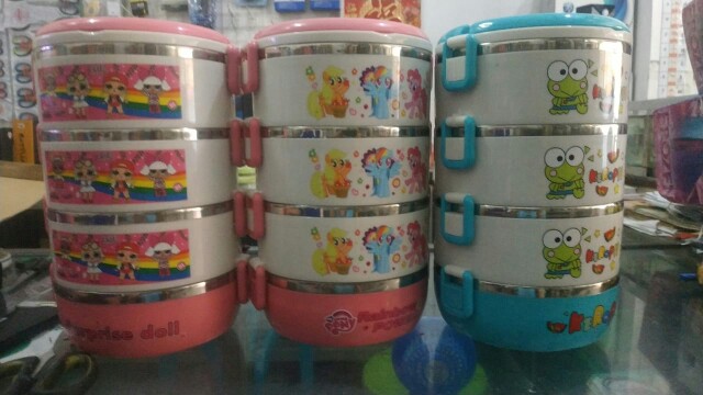 Rantang Karakter 4 Susun