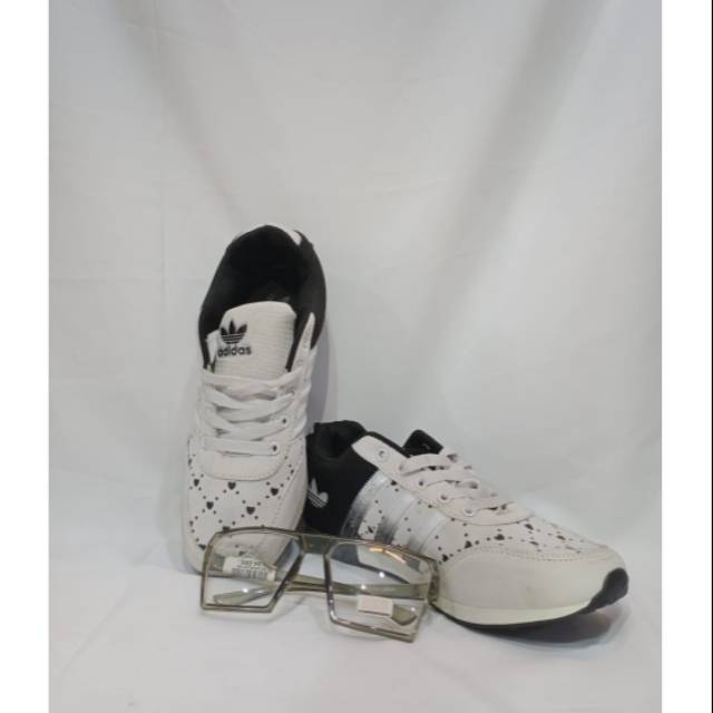 SEPATU PRIA ADIDAS IMPORT