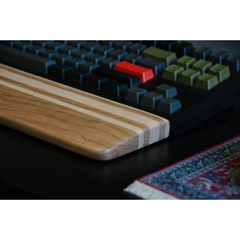 TATAKAN KEYBOARD KAYU WRIST REST KEYBOARD