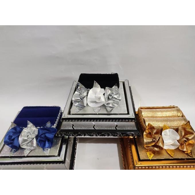 

AKSESORIS PERNIKAHAN KOTAK MAHAR PERNIKAHAN ATAU LAMARAN TEMPAT PERHIASAN CINCIN PERLENGKAPAN PESTA CRAFT