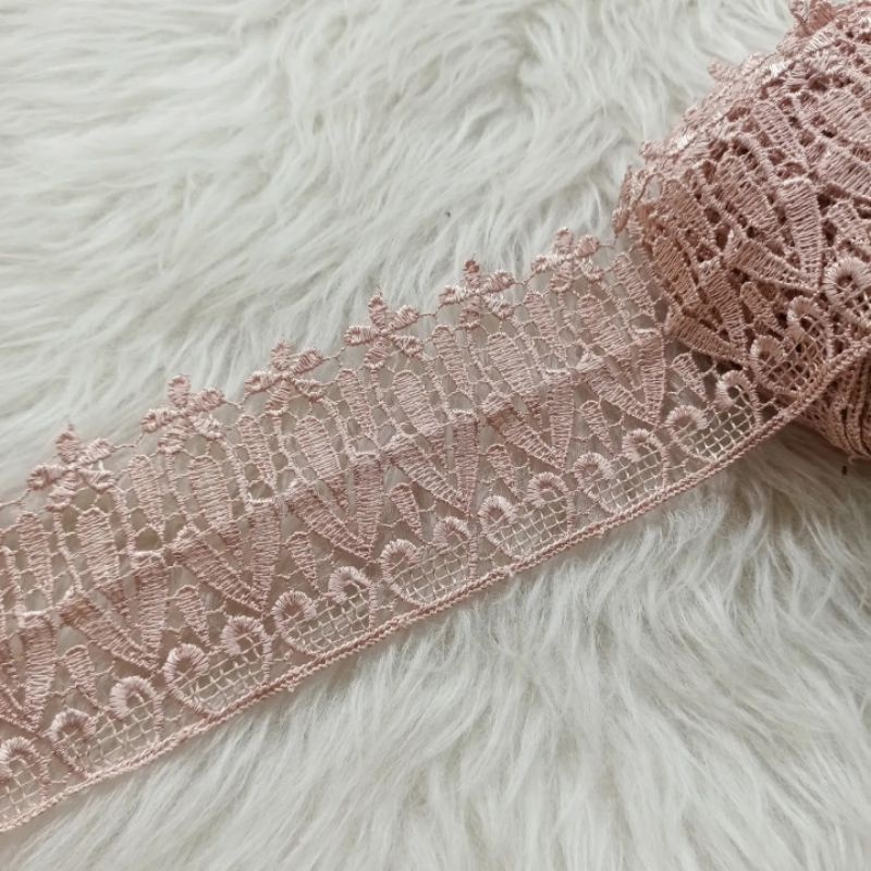 renda gyper giper ghiper guiper ziper zipper zyper zhiper harga per yard untuk mukenah hijab gamis