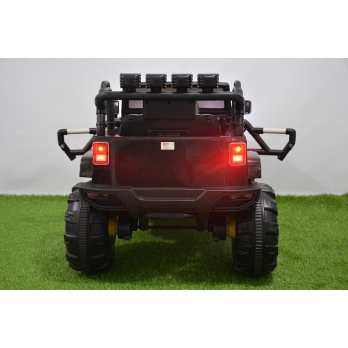 Mobil Aki Jeep Rubicon