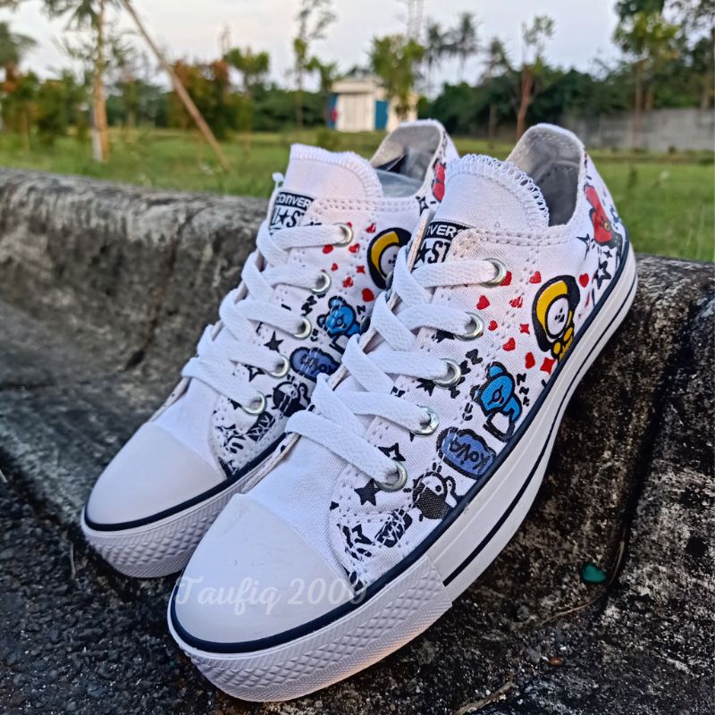 Sepatu Converse BTS BT21 Anak dan Dewasa Karacter putih list merah dan Putih list hitam