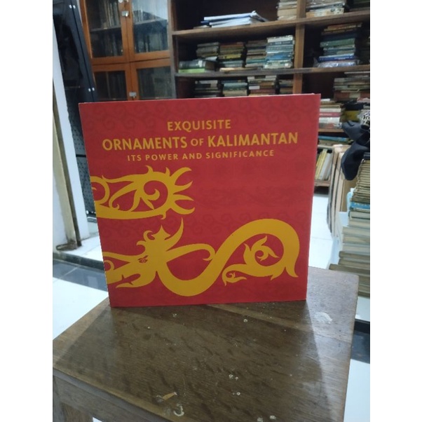 EXQUISITE ORNAMEN KALIMANTAN - BUKU MOTIF KAIN KALIMANTAN