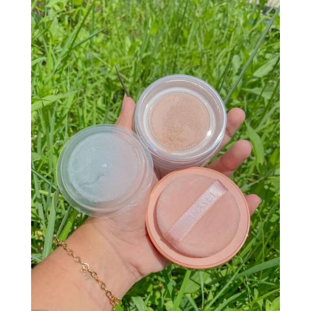 Bedak powder hanasui