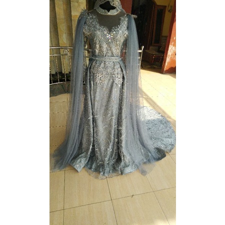 kebaya pengantin modern muslim syar*i warna silver