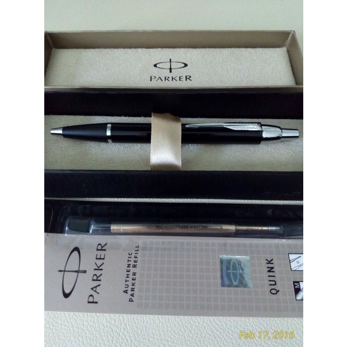 

PAKET 1 KLIK: 1 pcs Parker IM LQ Black CT Ballpoint+ 1 pc Refill BP