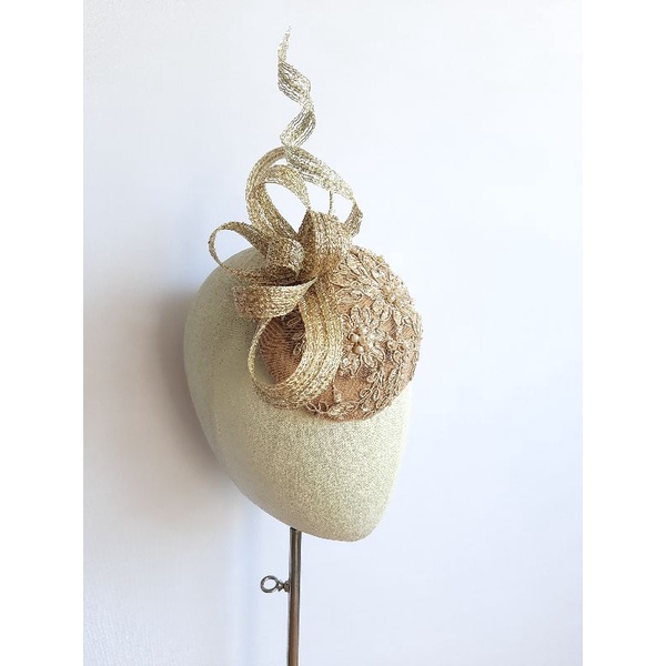 gold classy hat (topi fascinator)