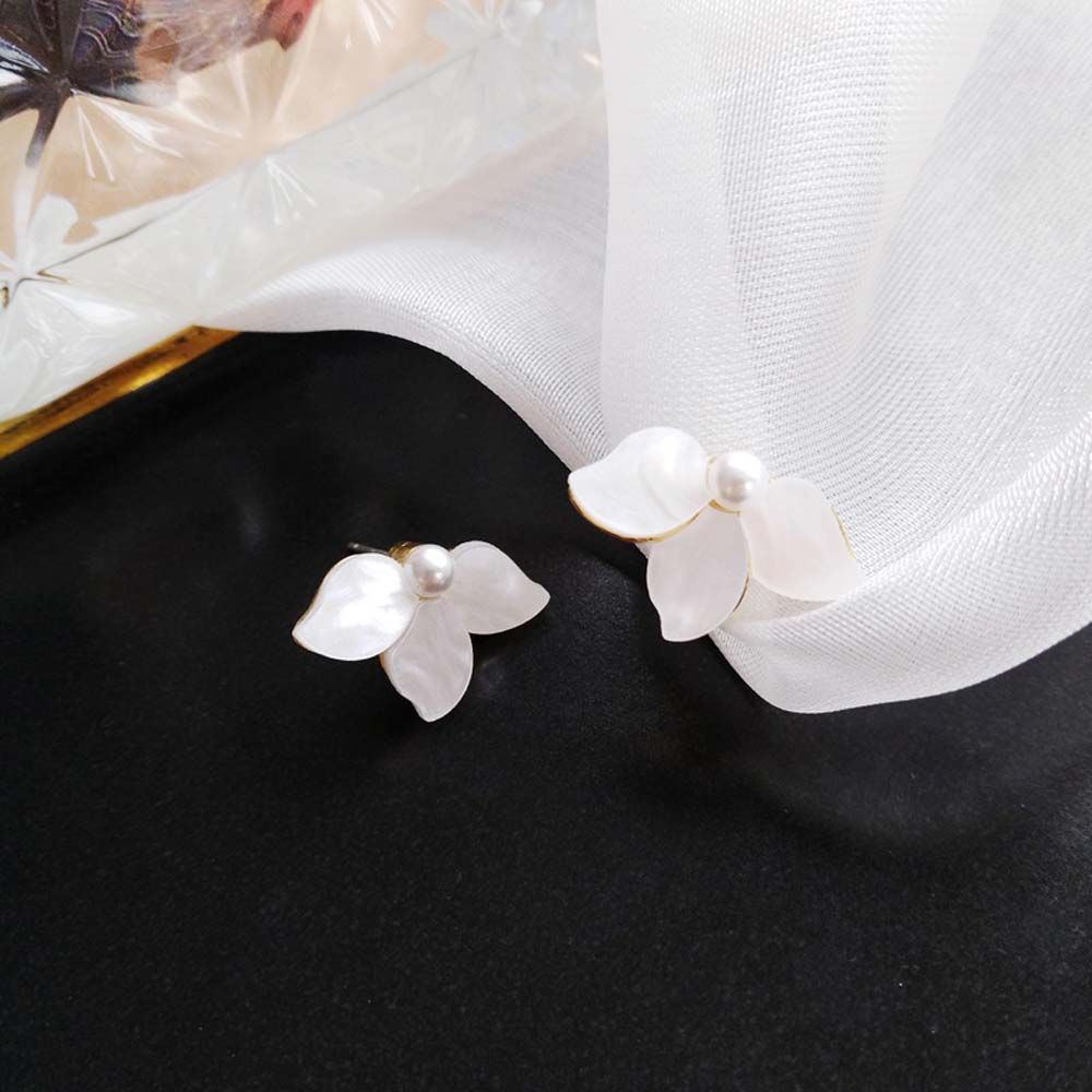 Needway  Temperament Ear Clip Girls Fashion Jewelry Flower Stud Earrings Women Trendy Cute French Pearl/Multicolor