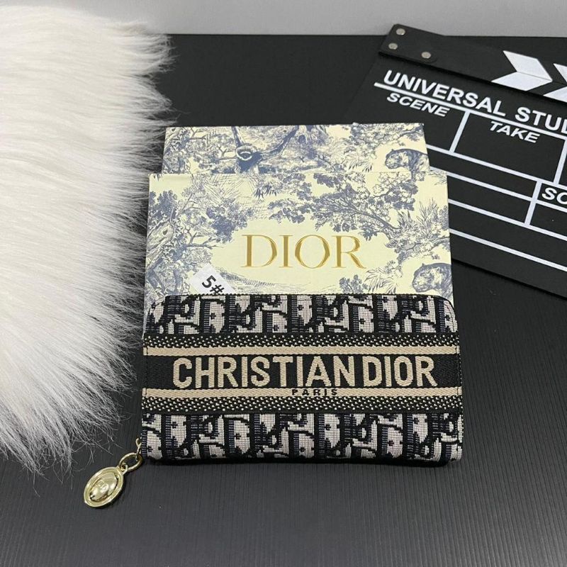 DOMPET DIOR KANVAS 1 ZIPFREE BOX DIOR