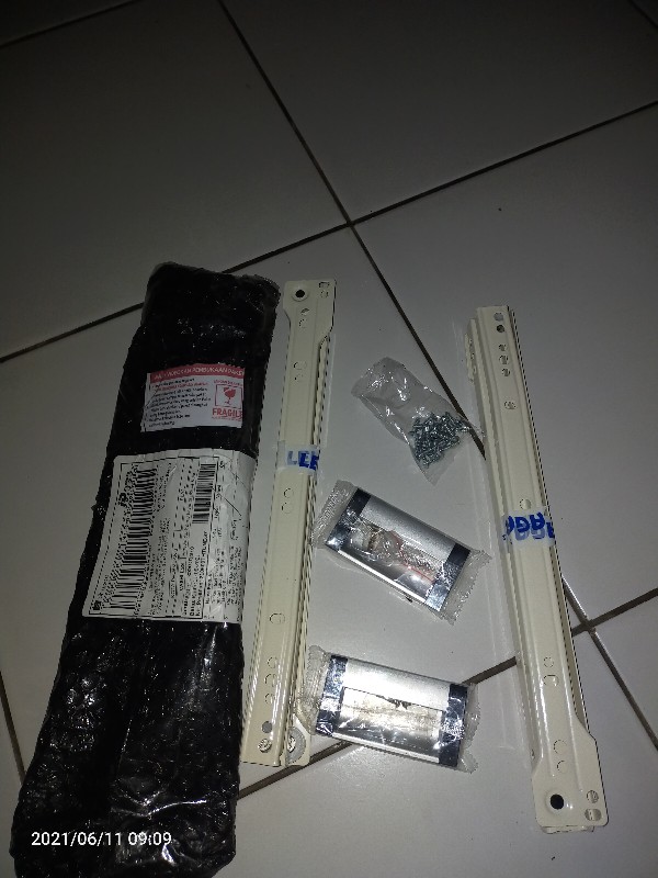 Rel Laci Lenaga By Huben 30 Cm 1 Set (2 Pcs). Biasa Roda Singel Track Putih Free Skrup