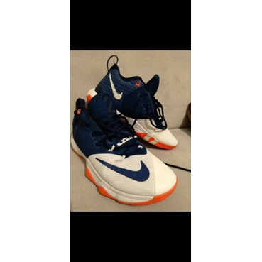 SEPATU NIKE LEBRON second sepatu voli lari basket