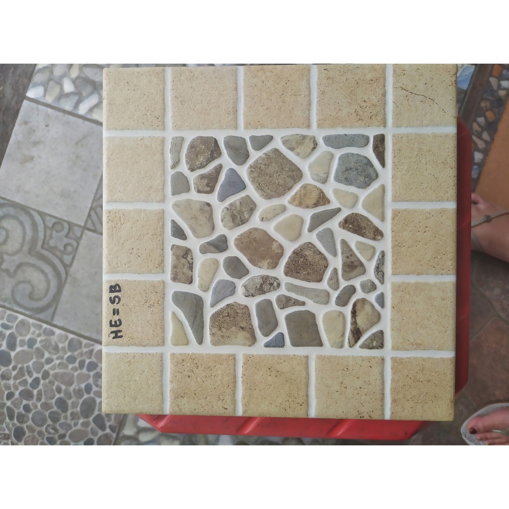 KERAMIK LANTAI 25x25 MULIA BATU BROWN | Shopee Indonesia