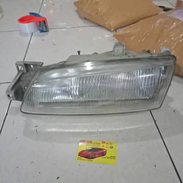 Headlamp Timor bagian kiri