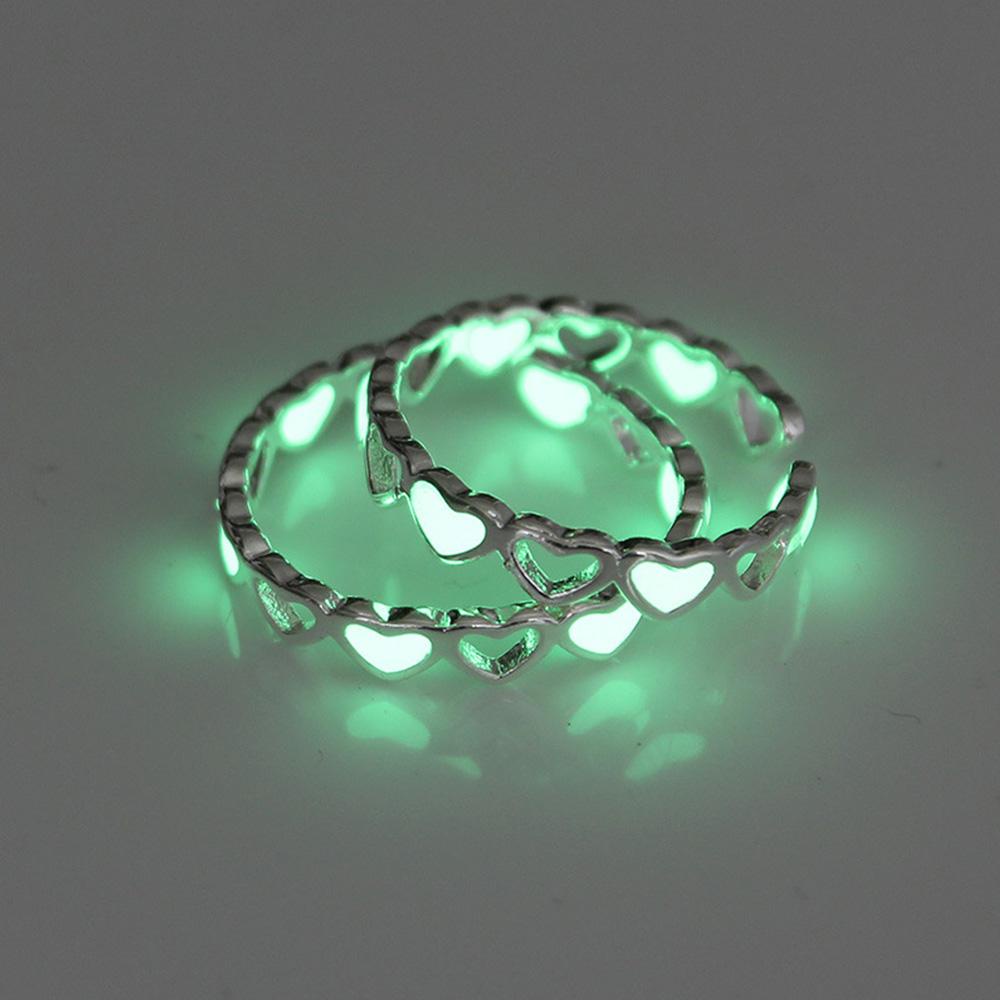 1pc Cincin Luminous Glowing In The Dark Model Hollow Out Adjustable Untuk Pasangan