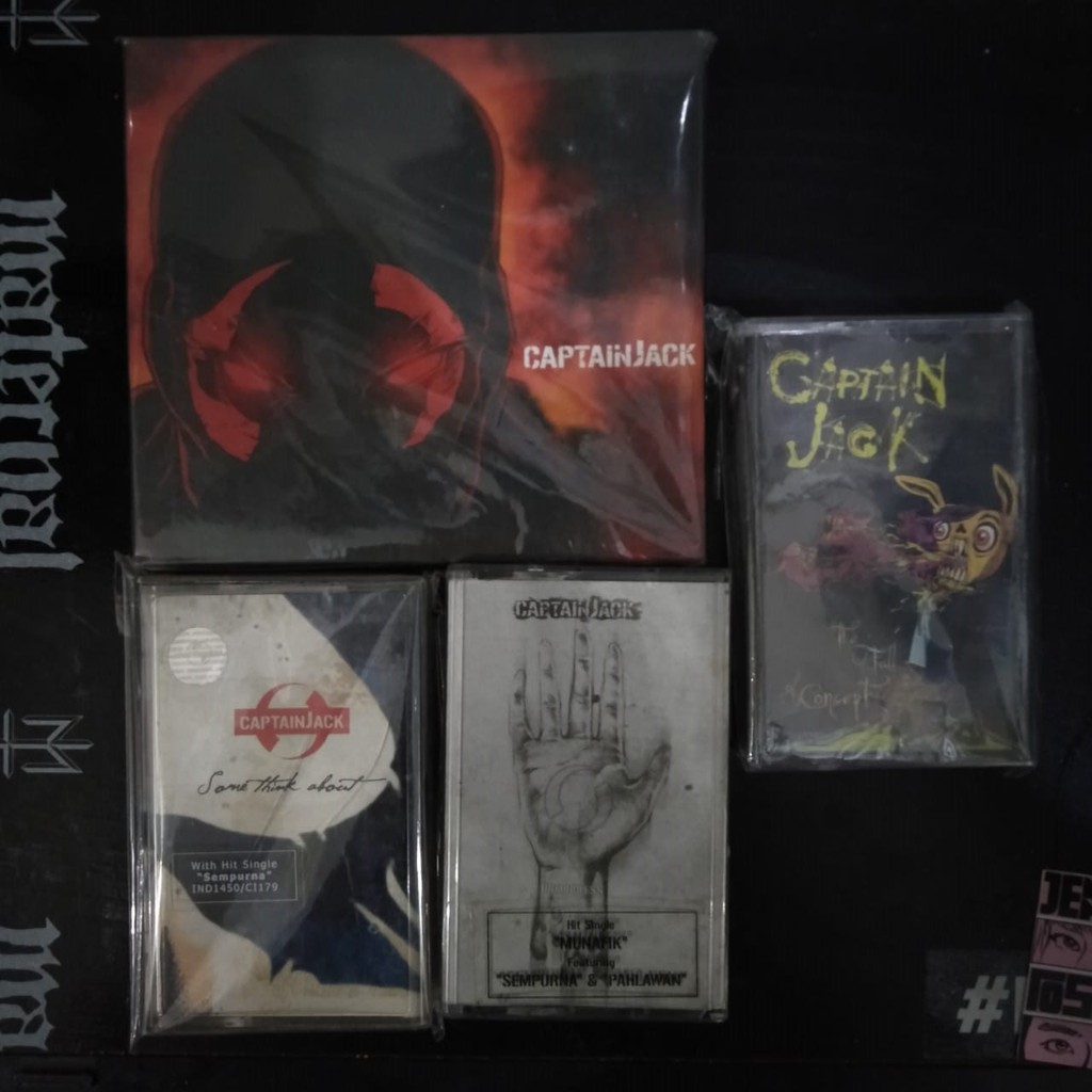 KASET DAN CD CAPTAIN JACK