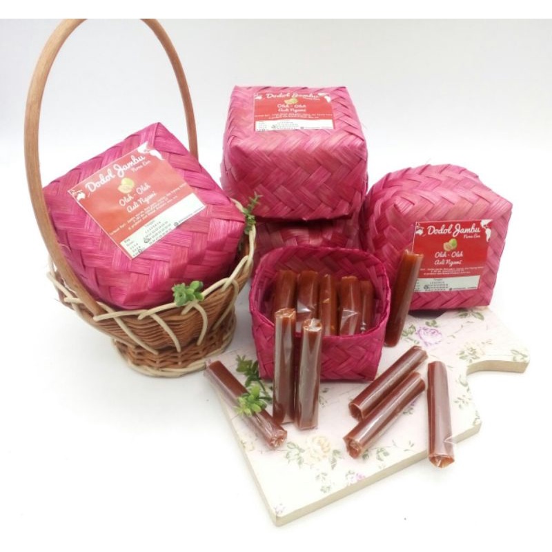 

Dodol jambu nona eva